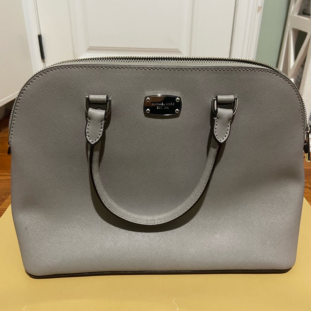 Michael Kors Cindy Dome Bag - Picture 2 of 8